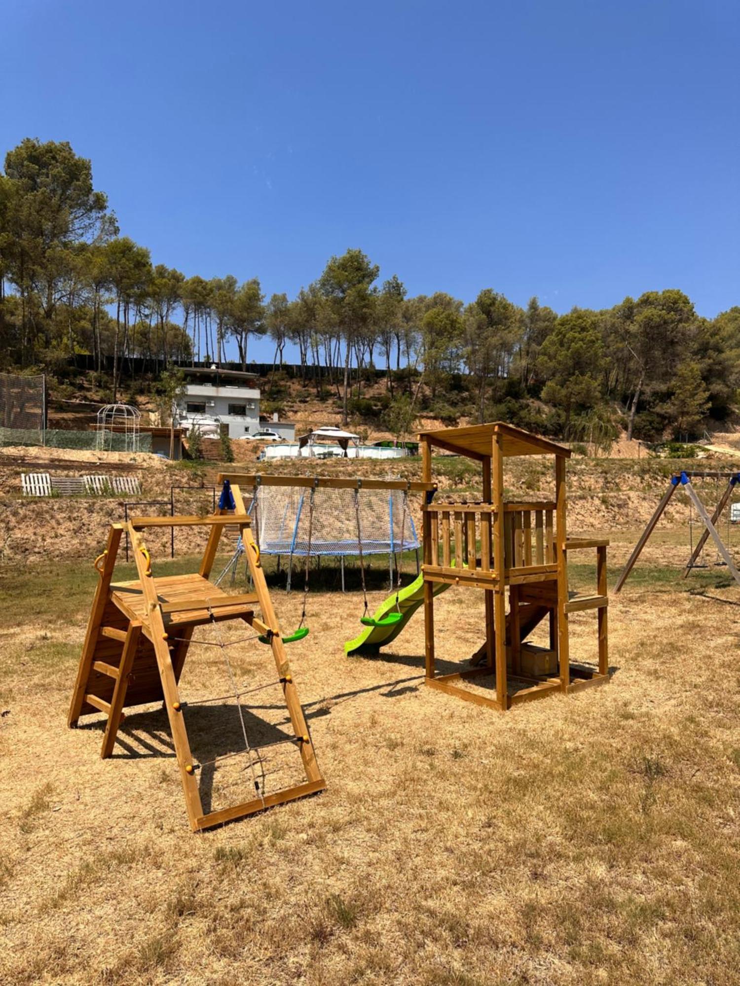 Villa Chetrus Casa En Plena Naturaleza รูบี ภายนอก รูปภาพ