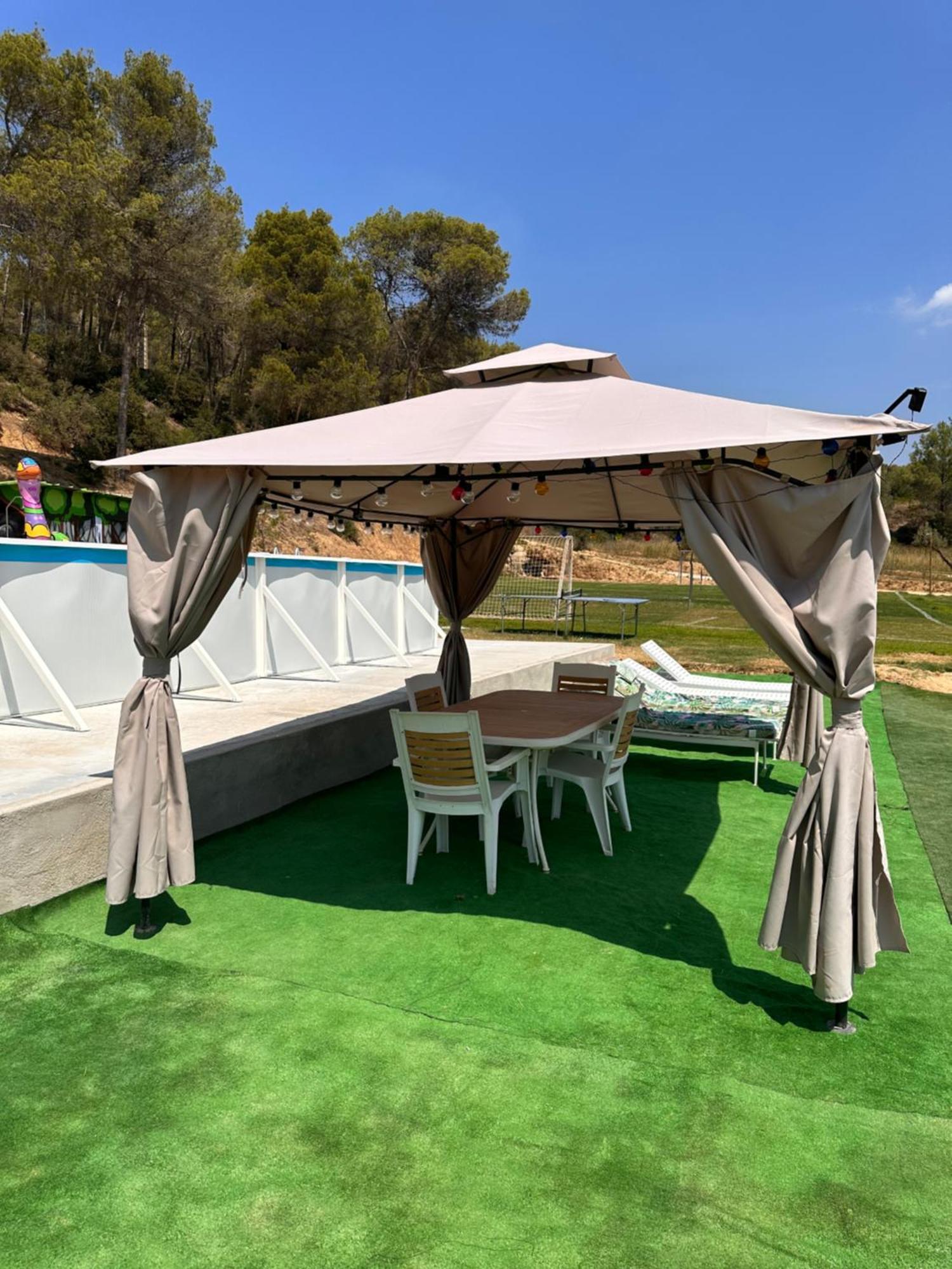 Villa Chetrus Casa En Plena Naturaleza รูบี ภายนอก รูปภาพ